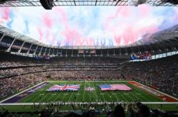 热刺球场为NFL铺设人造草坪，但球员更偏爱天然草