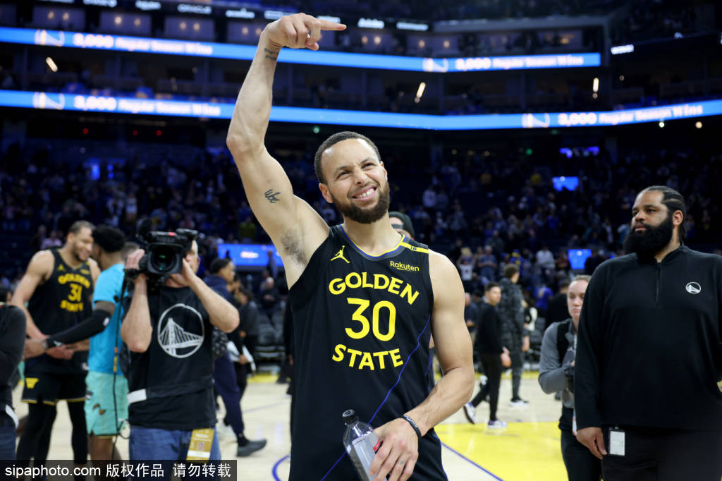 勒布朗·詹姆斯:斯蒂芬·库里与大谷翔平的多才多艺相似之处