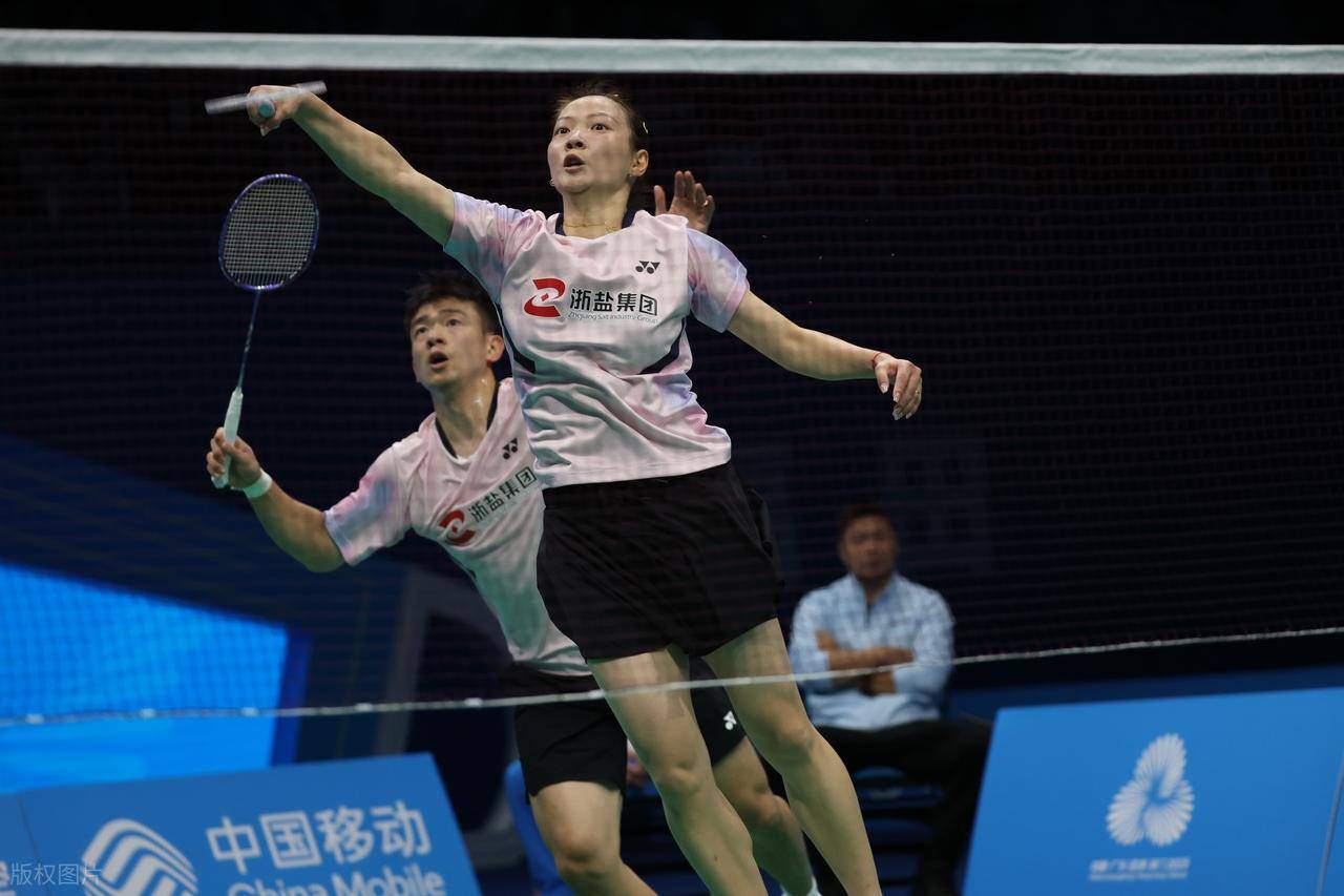 全运会羽毛球赛结束 雅思圆满落幕 翁泓阳男单夺冠 王昶男双丢冠