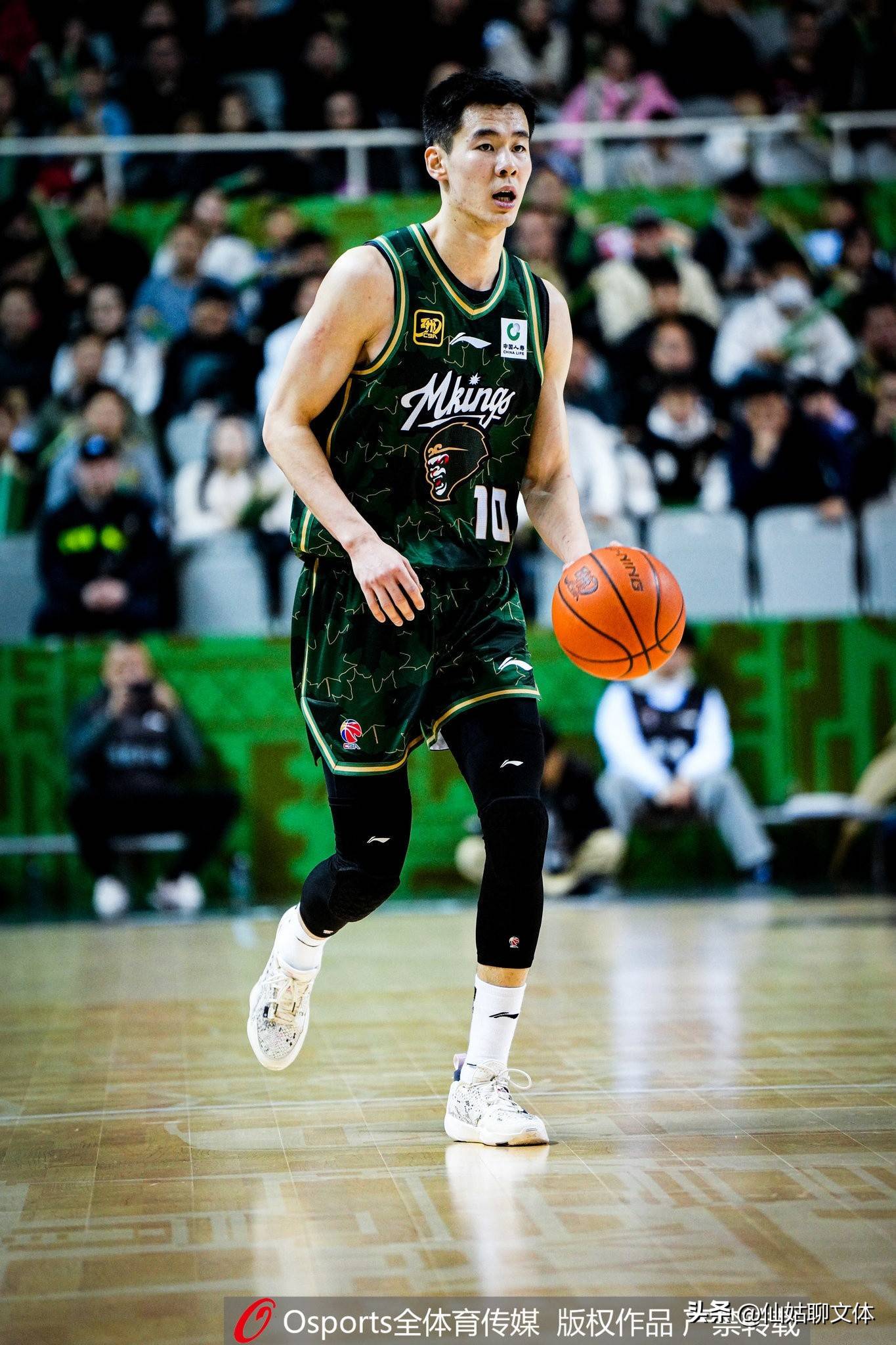 CBA首轮最佳阵容出炉,2外援+3国内球员,徐昕成为最佳防守球员