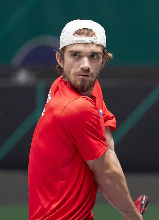 2025两新科巡回赛冠军，上周巡回赛逞英豪，证明自己绝非流星